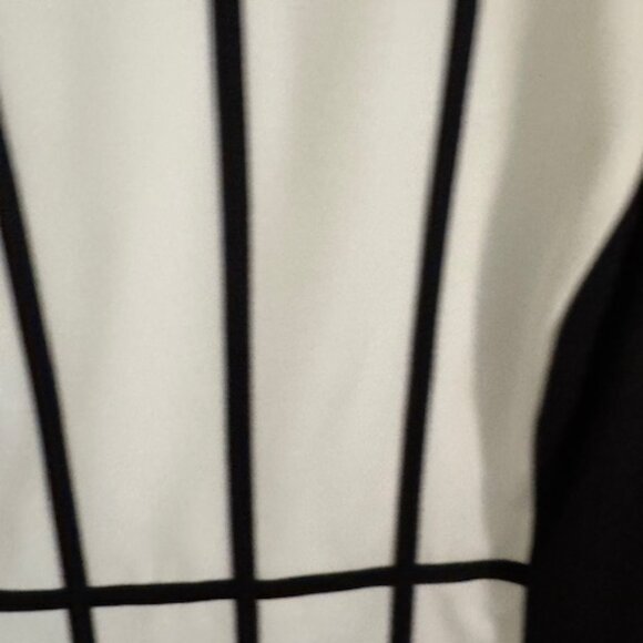 Calvin Klein Black & White Color Block Sleeveless Sheath Dress Sz 8 - Picture 2 of 7
